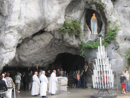 フランス「ルルドの聖水」で「奇跡のスープ」を作ってきました