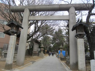 子供の頃から馴染みのある「船橋大神宮」の鳥居です