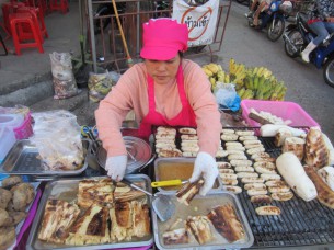 タロイモやバナナの炭焼きも美味しいですよ